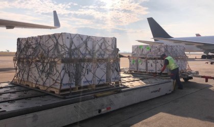 Brasil recebe carregamentos de doses da vacina da Pfizer; ao todo, mais de 4 milhões de unidades chegam ao país neste domingo