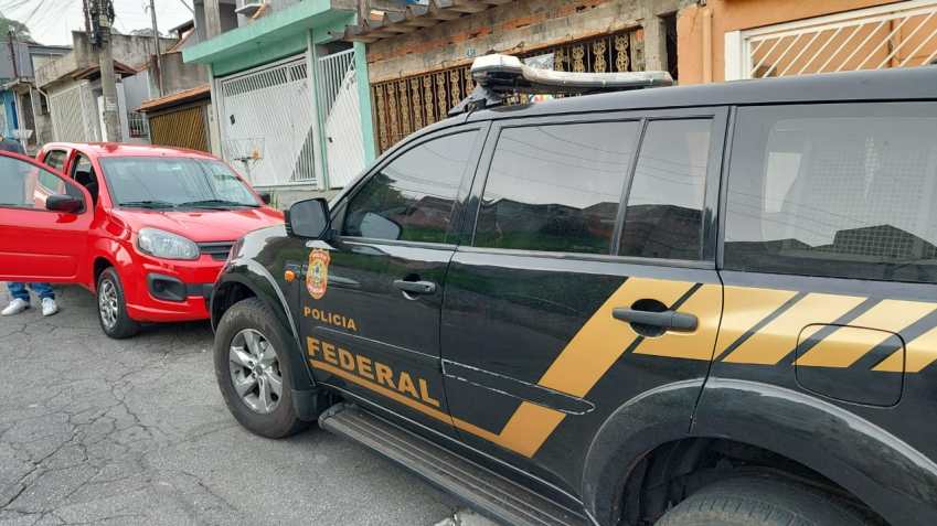 Agentes da Polícia Federal prendem membros de organização criminosa responsável por assalto a bancos em Araçatuba / Foto: Polícia Federal