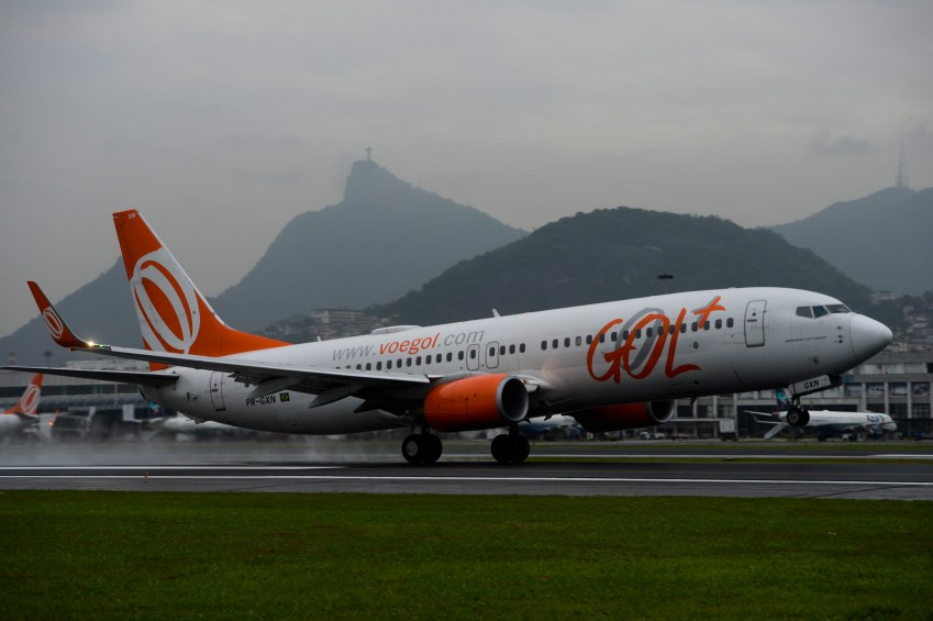 Avião na pista do Aeroporto Santos Dumont, no Rio de Janeiro / Tomaz Silva/Agência Brasil