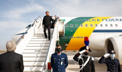 Bolsonaro desembarca em Roma para participar do G20