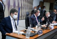 CPI aprova pedido para quebrar sigilo de contas em redes sociais de Bolsonaro