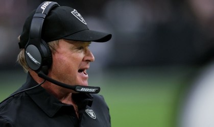 Técnico deixa time da NFL após denúncias de racismo, homofobia e machismo