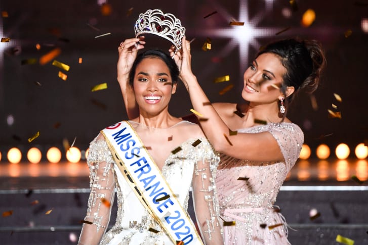 Miss Guadeloupe Clemence Botino é coroada como Miss França 2020 / Christophe Simon/AFP/Getty Images