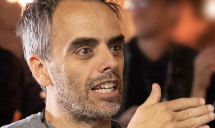 Diretor de "Rust" fala pela primeira vez sobre morte no set: "Me arruinou"