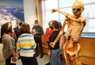 Múmia de 5.300 anos revela relação entre tatuagens, cura e religião