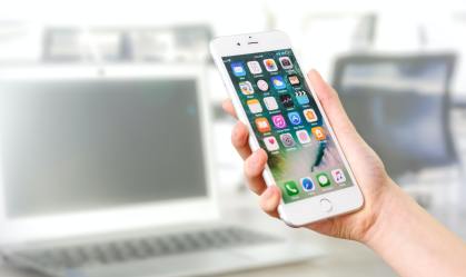 Apagão de WhatsApp e cia. traz prejuízo a empresas, que podem processar serviços