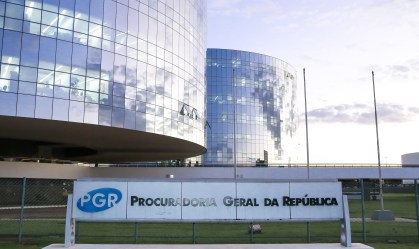 Aliados indicam a Lula “plano C” na disputa pela PGR, dizem fontes