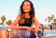 Rayssa Leal comanda mutirão para reformar pista de skate no Maranhão