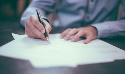 Cartórios já permitem reconhecer firma pela internet; veja como fazer