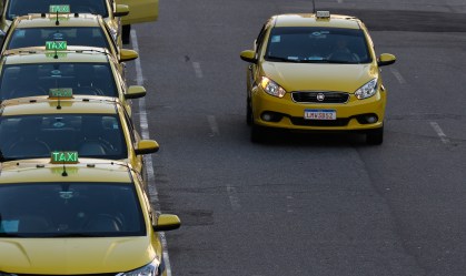 Senado aprova isenção de IPI para taxistas e pessoas com deficiência