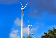 Santander e Enel firmam acordo para apoiar negócios em transição em energia limpa