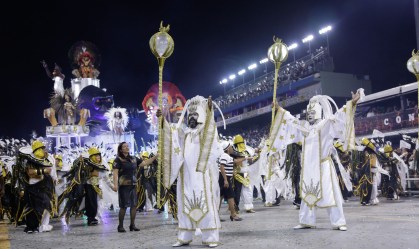 Carnaval: vacina e máscara serão obrigatórios no desfile de SP