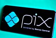 Pix faz 1 ano: veja a evolução do sistema de pagamento instantâneo