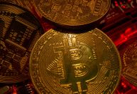 Bitcoin cai mais de 7% em meio a temor de investidores com Covid-19