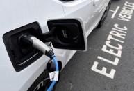 EUA concederão US$ 5 bi para financiar rede de carregamento de carros elétricos