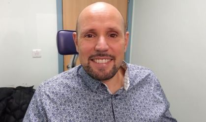 Britânico é primeiro do mundo a ganhar prótese ocular impressa em 3D