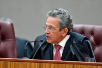 CNJ afasta desembargador de MT por suspeita de venda de sentenças