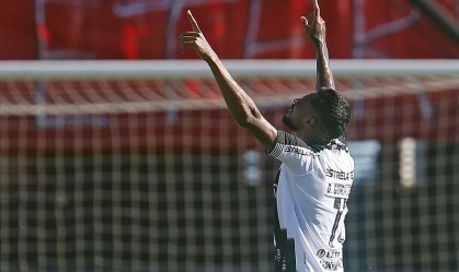 Botafogo vence Brasil de Pelotas e conquista Série B do Campeonato Brasileiro