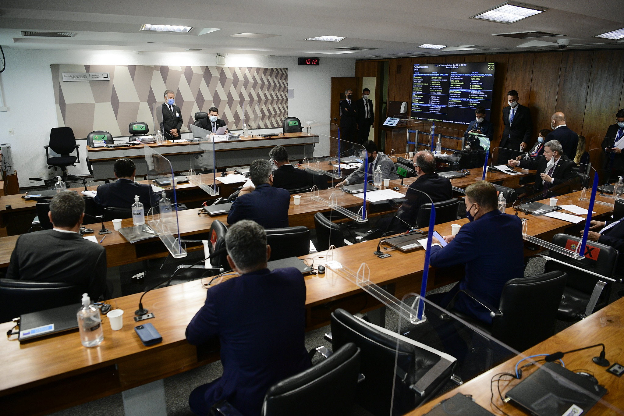 Sessão na CCJ para analisar, entre outras pautas, a PEC dos precatórios. 24/11/2021