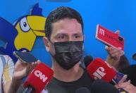 Presidente do PSDB diz que conversou com Leite sobre decisão para prévias