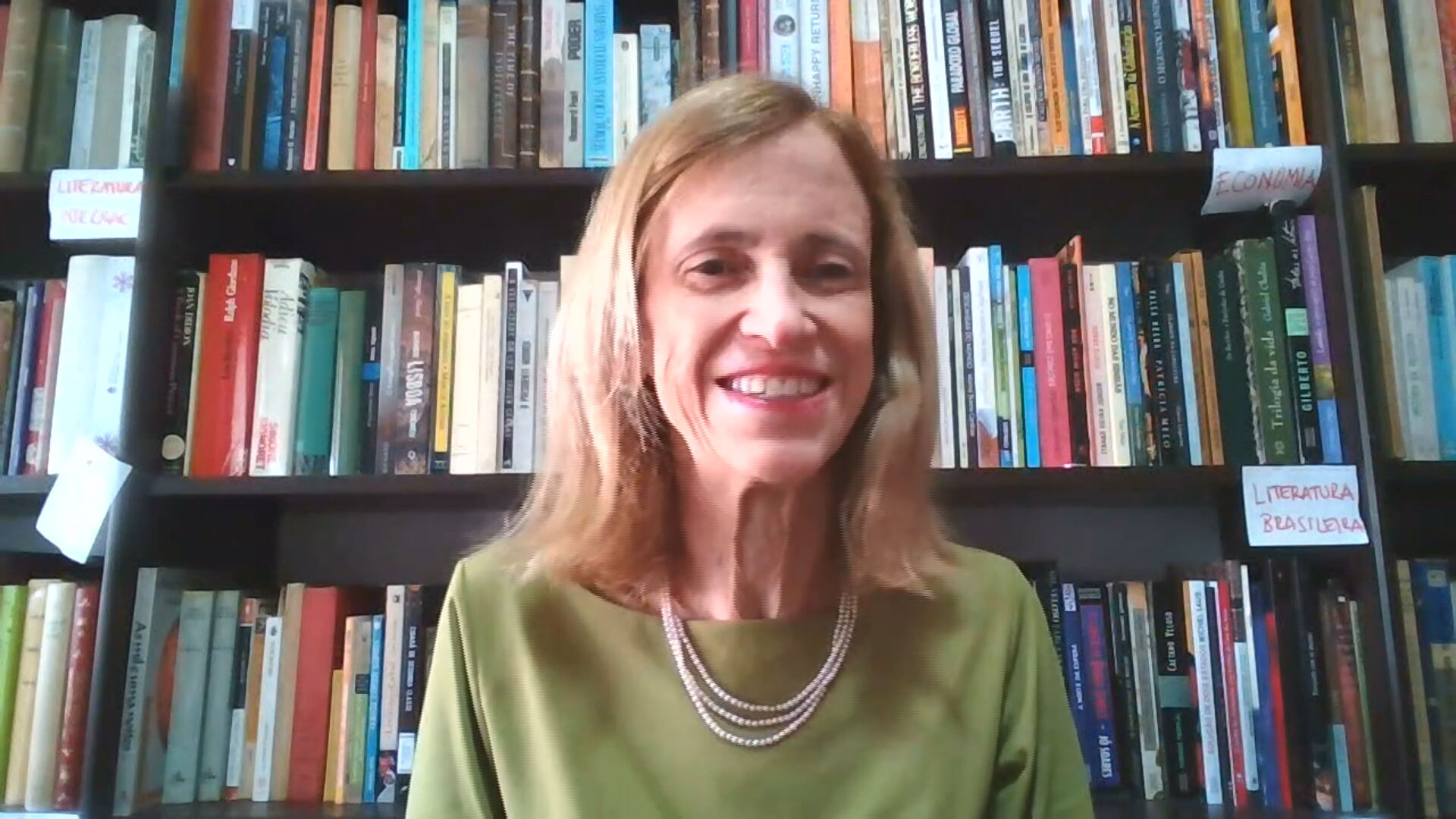 Claudia Costin, diretora do Centro de Políticas Educacionais da FGV (16.nov.2021) / CNN / Reprodução