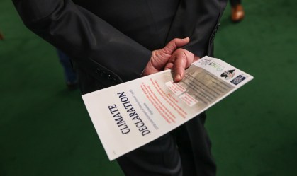 COP 26: Novo rascunho de acordo mantém referência inédita a combustíveis fósseis