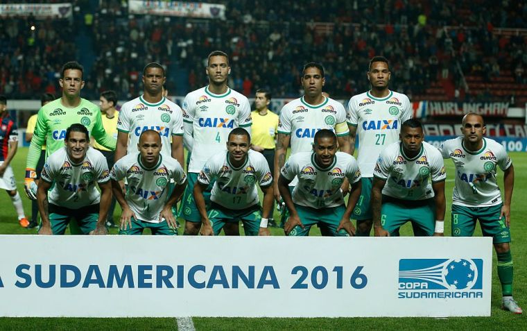 Foto do time da Chapecoense que enfrentou e venceu o San Lorenzo na semifinal da Copa Sulamericana, no dia 2 de novembro de 2016, em Buenos Aires, Argentina / Gabriel Rossi/LatinContent via Getty Images