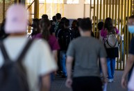 Enem 2021 mantém tradição dos últimos anos com temas sociais no 1º dia de prova