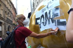 Protesto de grupos sociais em frente a Bolsa de São Paulo, (B3) na manhã desta quarta feira (17)