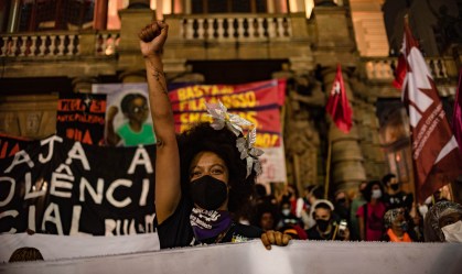 Entenda o que é viés inconsciente e como ele ajuda a manter o racismo estrutural