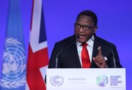 Presidente do Malawi: restrições são baseadas na “afrofobia”, e não na ciência