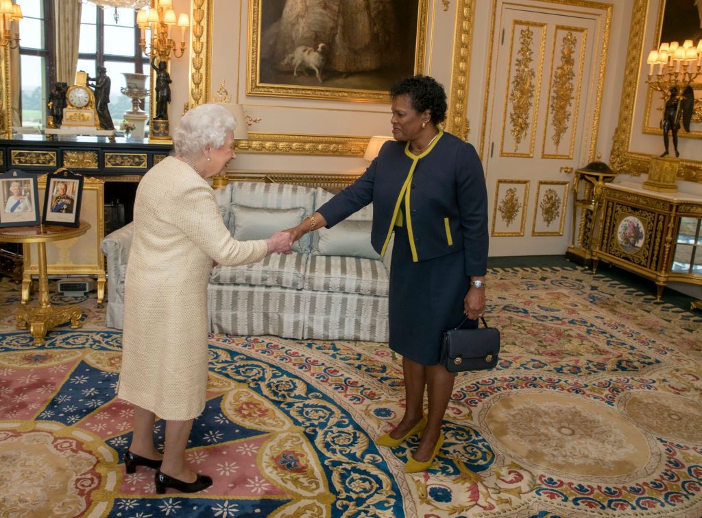 Rainha Elizabeth e Sandra Mason