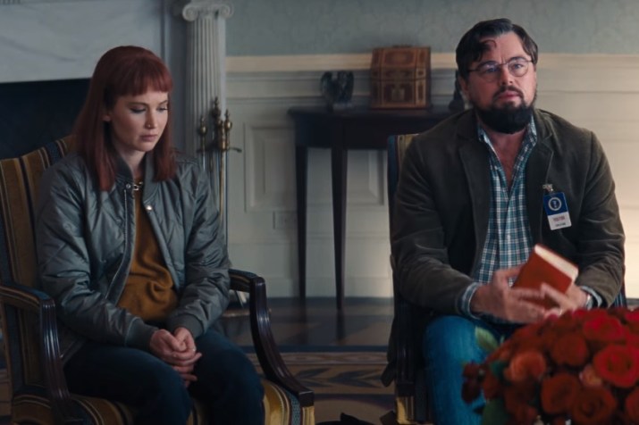 Jennifer Lawrence e Leonardo DiCaprio estão juntos no filme "Não Olhe Para Cima" / Divulgação