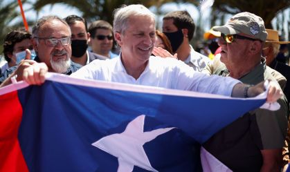 Falha nas prévias presidenciais do PSDB, eleições no Chile e mais de 22 de novembro