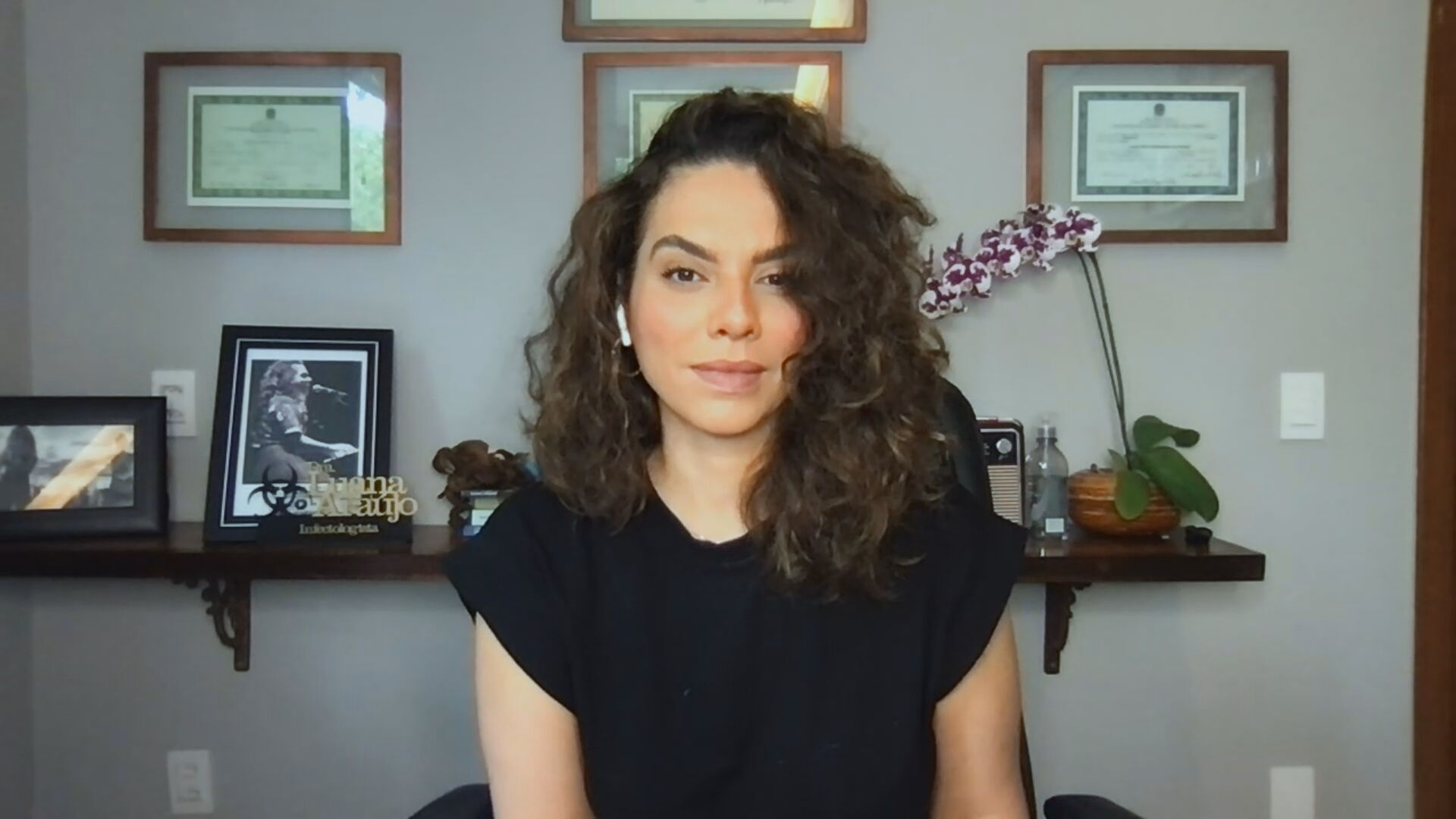 LUANA_ARAUJO_MEDICA_INFECTOLOGISTA