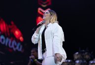 Velório de Marília Mendonça é aberto ao público em Goiânia; acompanhe