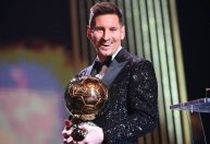 Messi supera Lewandowski e leva Bola de Ouro pela sétima vez; Neymar é 16º