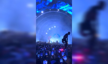 Fãs de Travis Scott descrevem cenas de caos e tragédia no Astroworld Festival