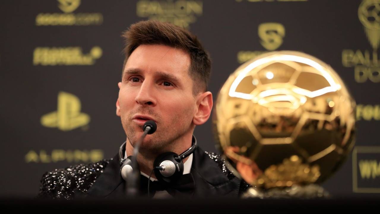 O argentino Lionel Messi é o maior vencedor da história da Bola de Ouro, criada nos anos 1950