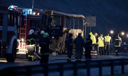 Acidente de ônibus na Bulgária deixa pelo menos 45 mortos