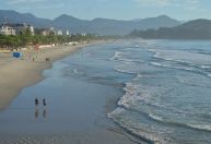 Em feriadão, litoral de SP tem 50 praias impróprias para banho; veja locais