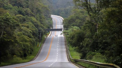 Rodovia Mogi-Bertioga, em SP