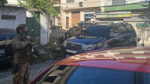 PF RJ PRENDE SILVIO ANDRADE COSTA