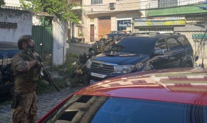 PF RJ PRENDE SILVIO ANDRADE COSTA