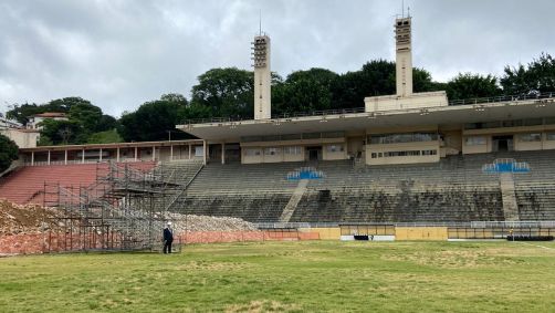 Obra do Pacaembu acumula atrasos e não cumpre prazo de entrega