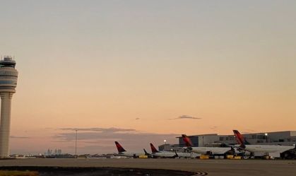 Homem é preso em aeroporto dos EUA após ameaçar que ia ao local "atirar"