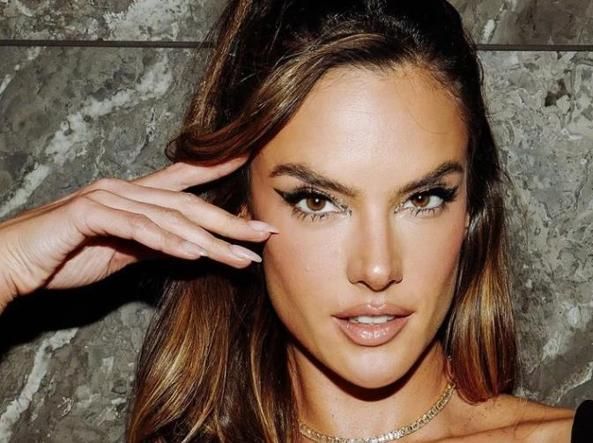 A modelo brasileira Alessandra Ambrósio / Instagram