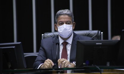 Lira diz que Petrobras "parece ter anunciado o bombardeio de um novo aumento"