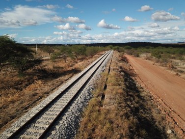 Requerimentos somam 7.501,79 quilômetros de novos trilhos
