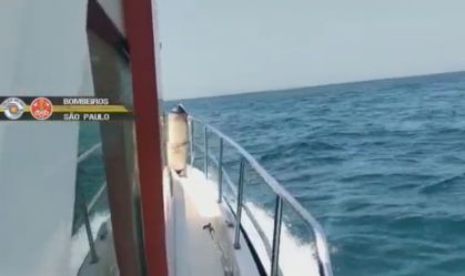 Buscas por avião que caiu no mar entre SP e RJ entram no segundo dia